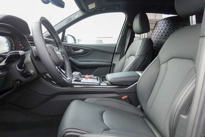 2025 Audi Q7 55 Prestige quattro