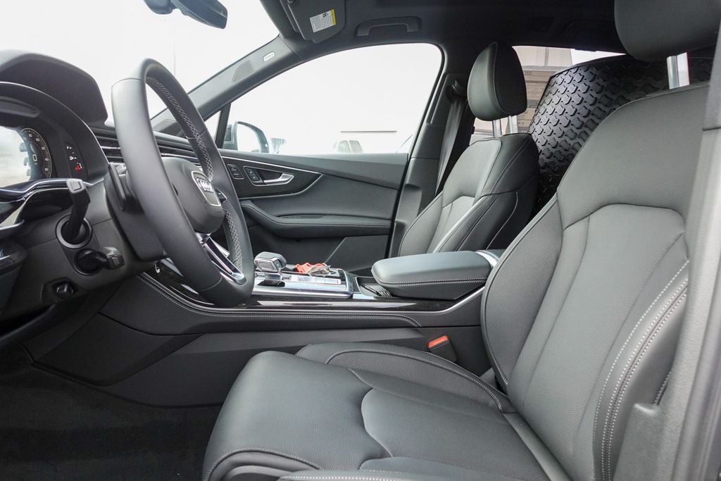 2025 Audi Q7 55 Prestige quattro
