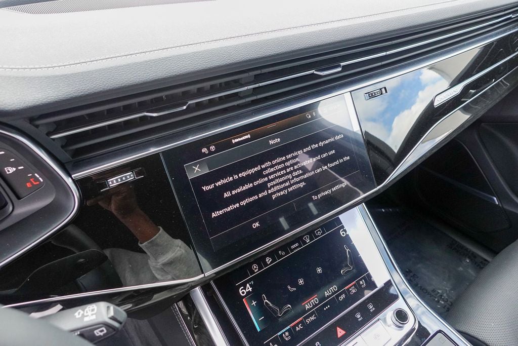 2025 Audi Q7 55 Prestige quattro