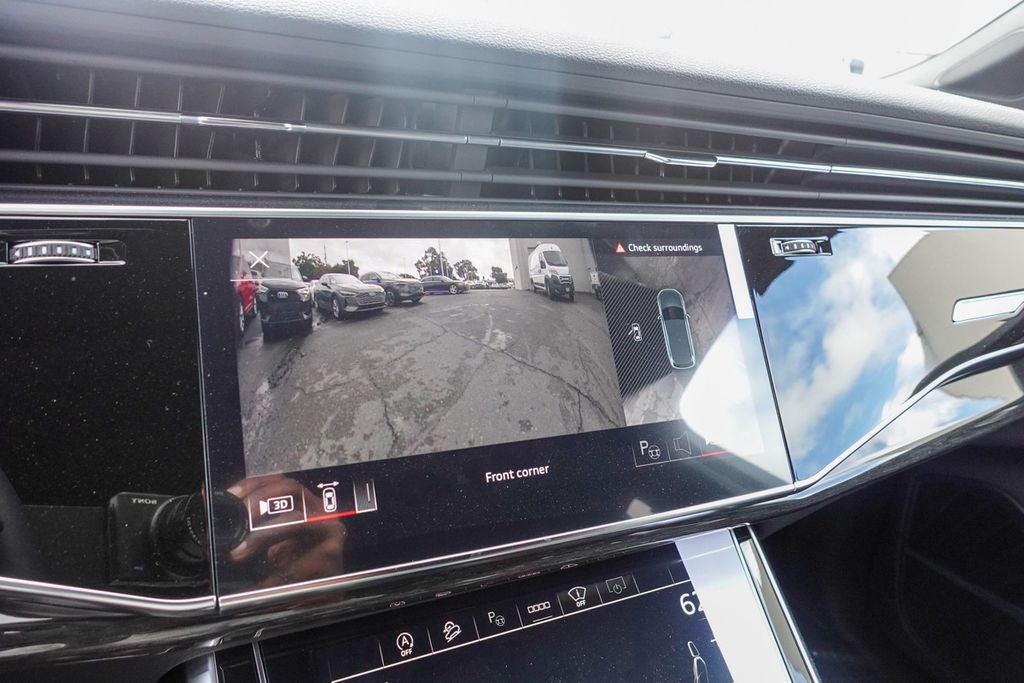 2025 Audi Q7 55 Prestige quattro