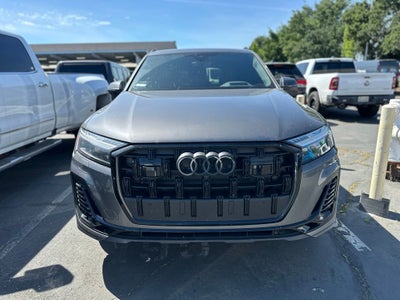 2025 Audi Q7 55 Prestige quattro