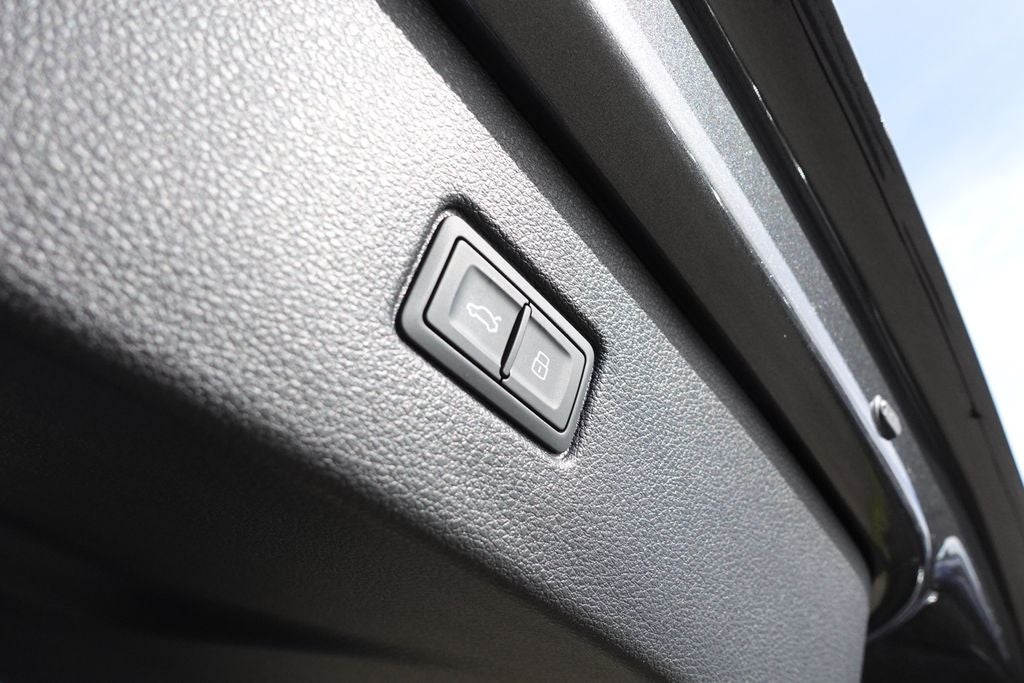 2026 Audi Q7 55 Prestige quattro