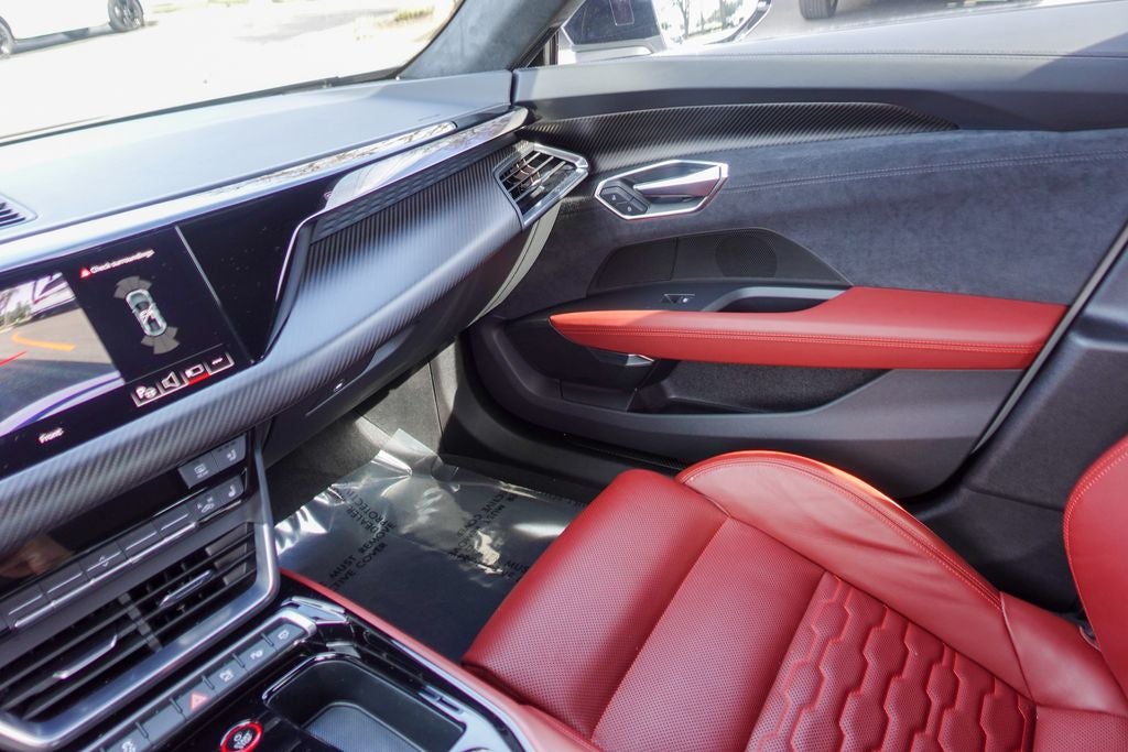 2024 Audi RS e-tron GT Base quattro