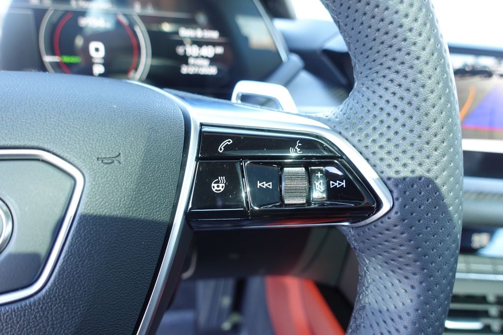 2024 Audi e-tron GT Premium Plus quattro