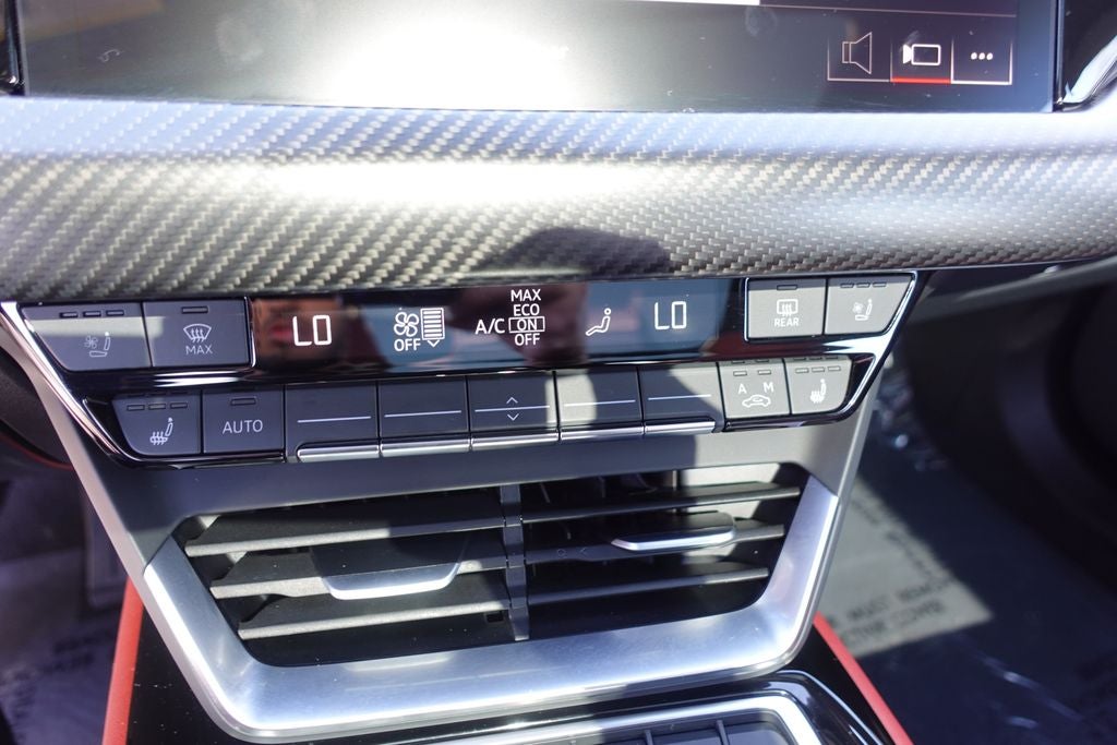 2024 Audi e-tron GT Premium Plus quattro