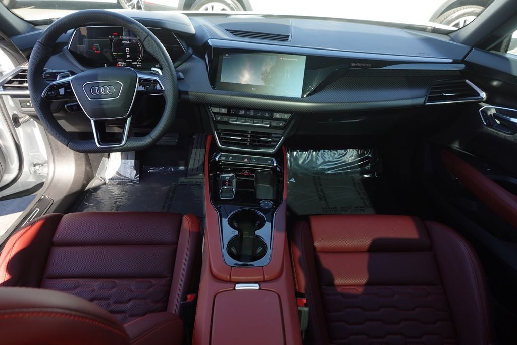 2024 Audi e-tron GT Premium Plus quattro