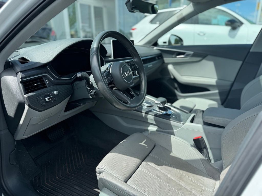 2017 Audi A4 2.0T Prestige quattro