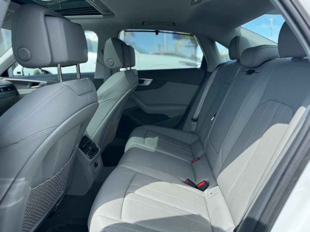 2017 Audi A4 2.0T Prestige quattro