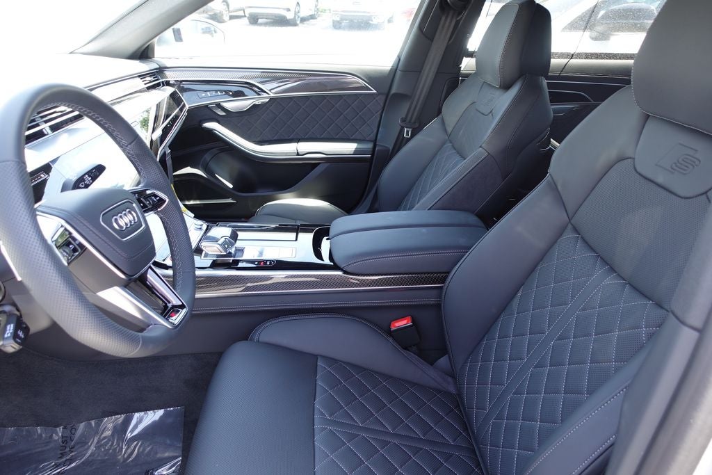 2025 Audi S8 4.0T quattro