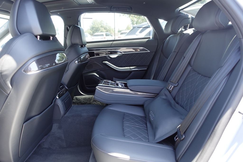 2025 Audi S8 4.0T quattro