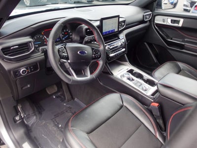 2024 Ford Explorer ST-Line