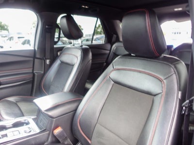 2024 Ford Explorer ST-Line