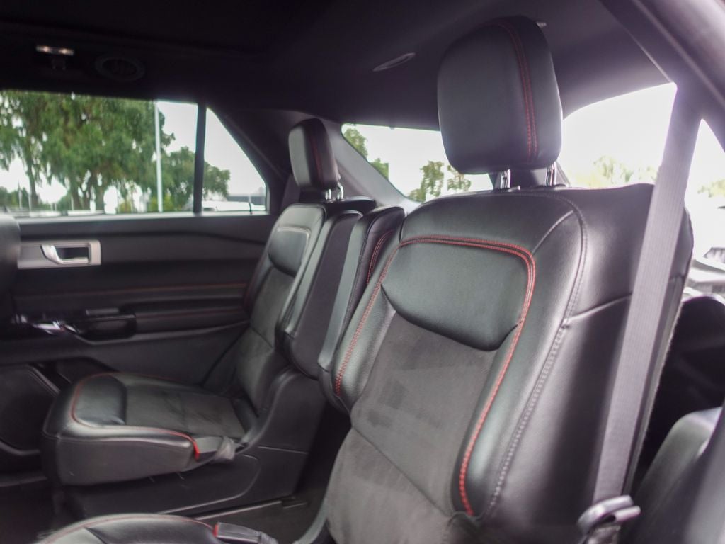 2024 Ford Explorer ST-Line