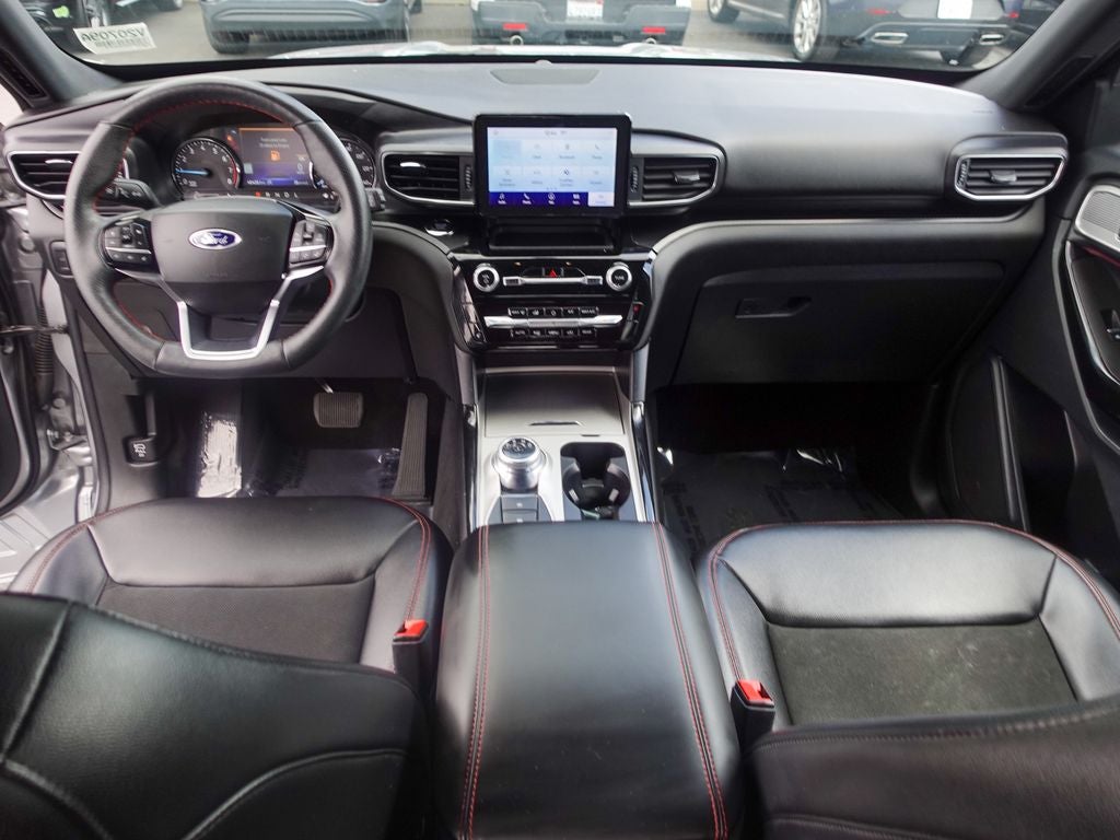2024 Ford Explorer ST-Line