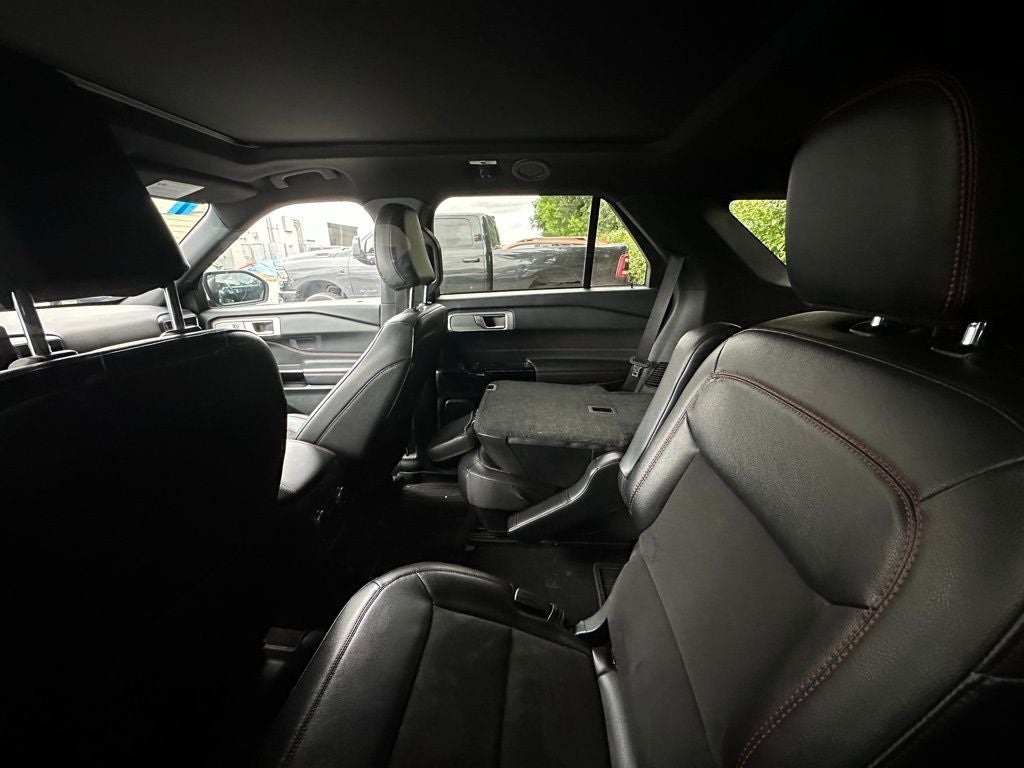 2024 Ford Explorer ST-Line