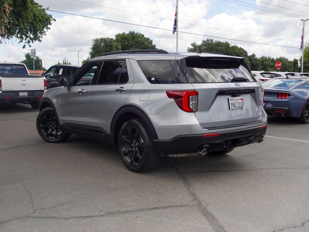 2024 Ford Explorer ST-Line