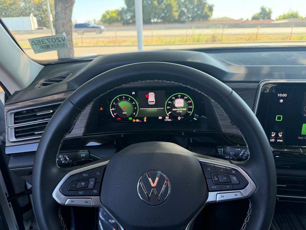 2025 Volkswagen Atlas 2.0T SEL