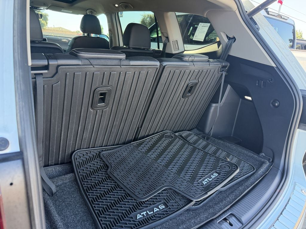 2025 Volkswagen Atlas 2.0T SEL