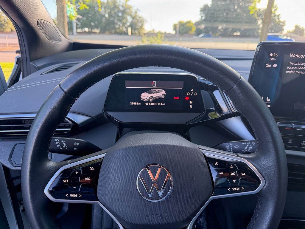 2023 Volkswagen ID.4 Pro