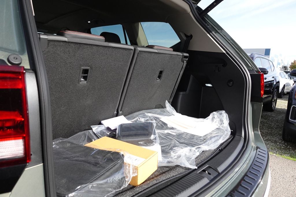 2026 Volkswagen Atlas 2.0T Peak Edition