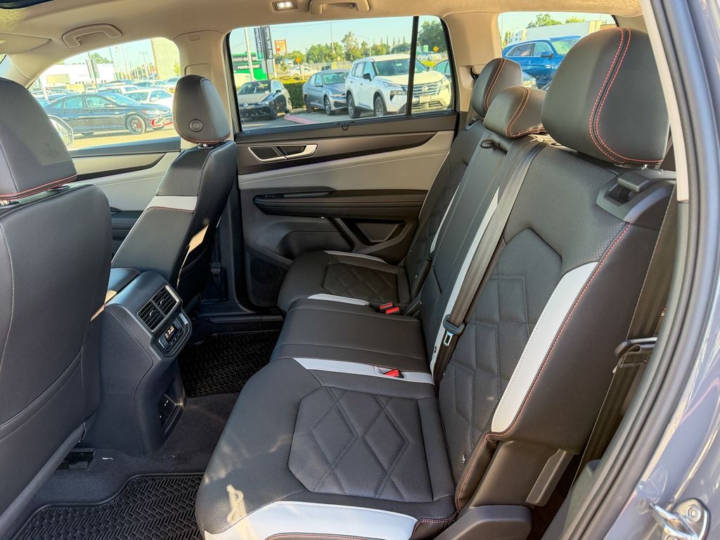 2026 Volkswagen Atlas 2.0T Peak Edition