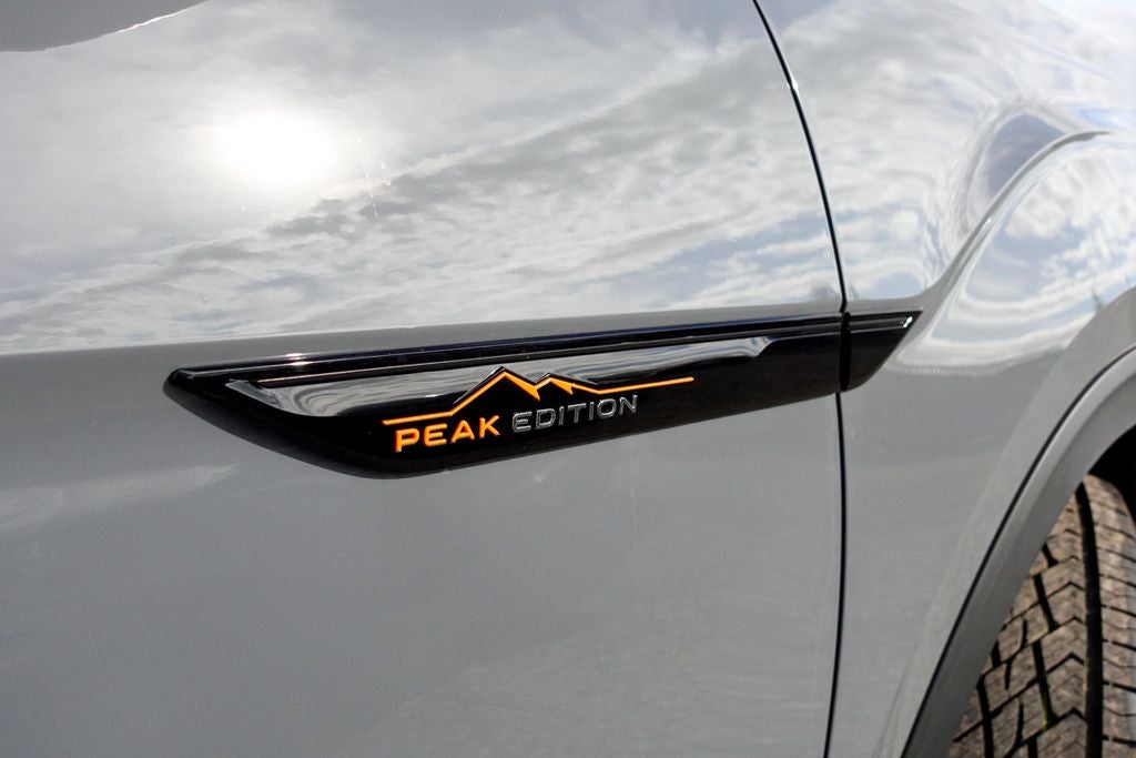 2026 Volkswagen Atlas 2.0T Peak Edition