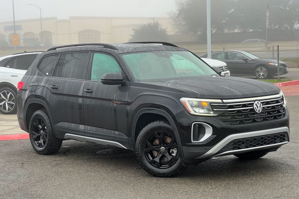 2024 Volkswagen Atlas 2.0T Peak Edition SE w/Technology