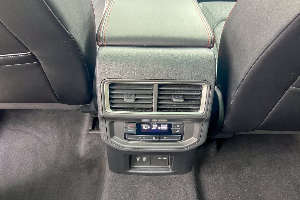 2024 Volkswagen Atlas 2.0T Peak Edition SE w/Technology