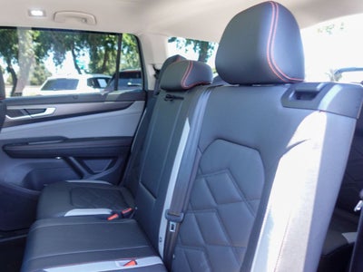 2025 Volkswagen Atlas 2.0T Peak Edition