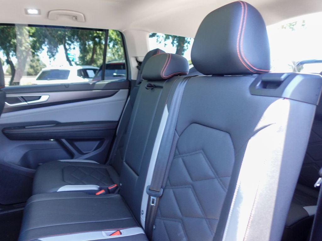 2025 Volkswagen Atlas 2.0T Peak Edition