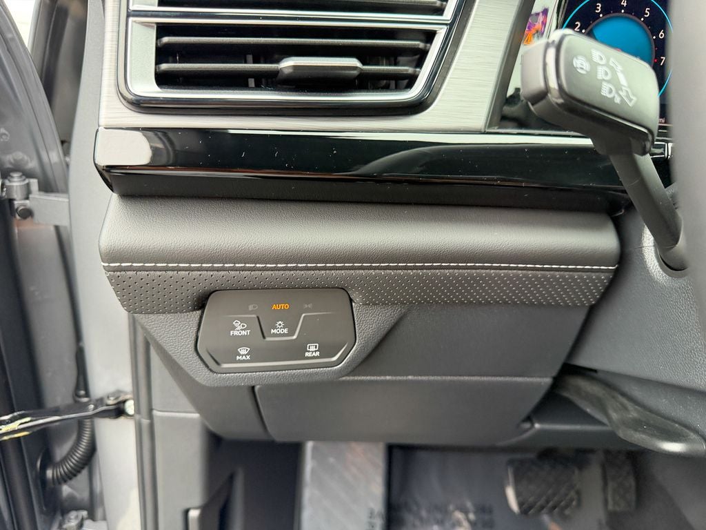 2026 Volkswagen Atlas Cross Sport 2.0T SE