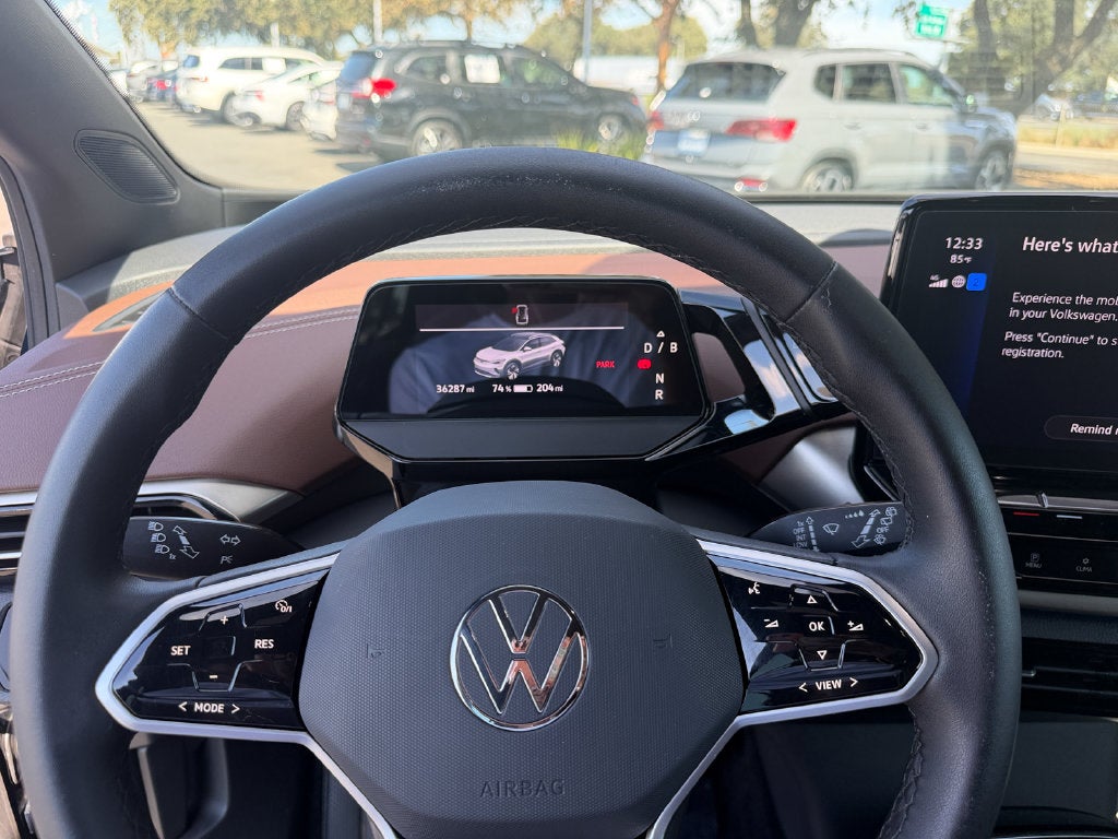 2023 Volkswagen ID.4 Pro
