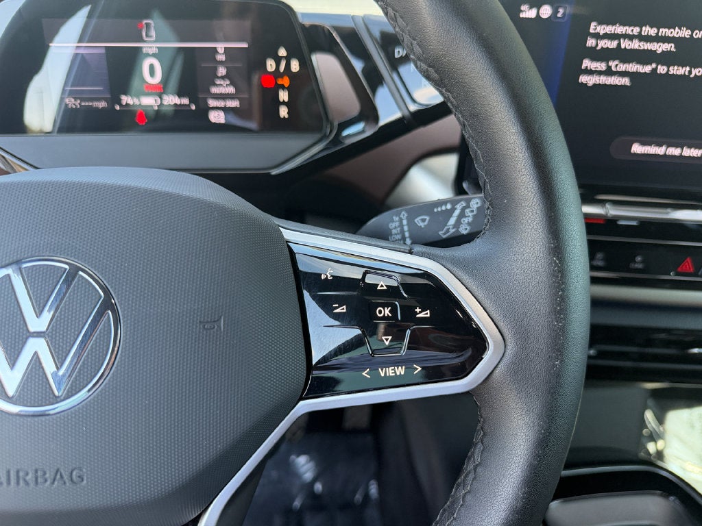 2023 Volkswagen ID.4 Pro