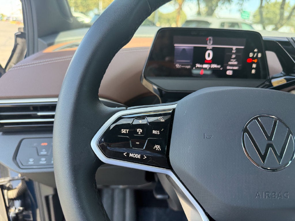 2023 Volkswagen ID.4 Pro