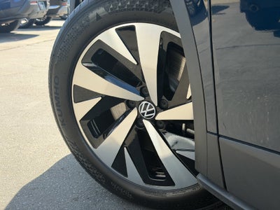 2023 Volkswagen ID.4 Pro
