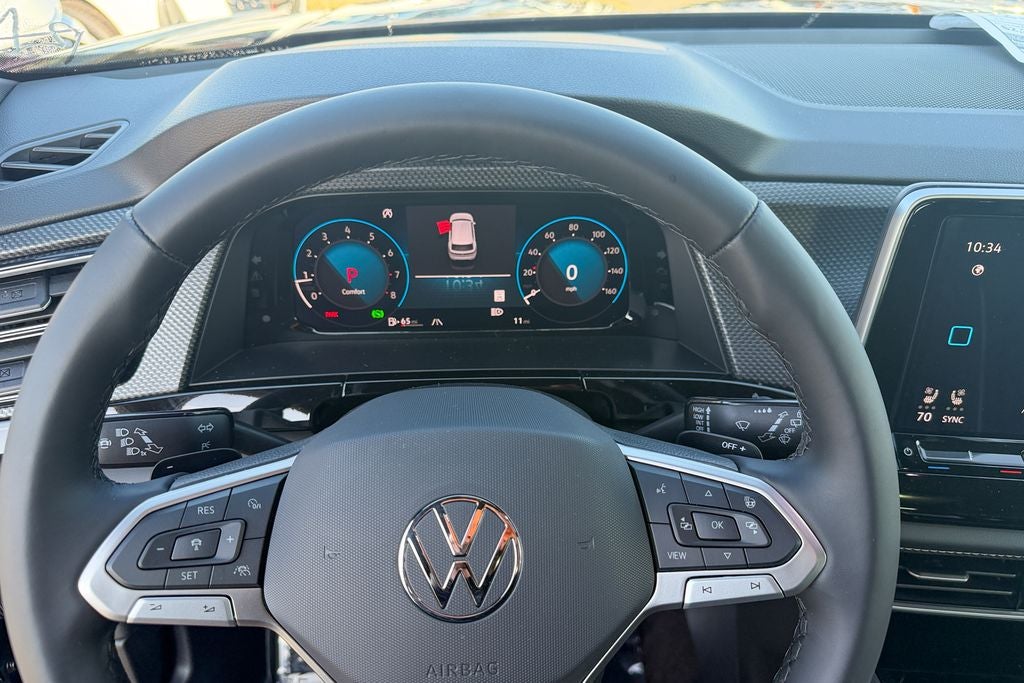 2026 Volkswagen Atlas Cross Sport 2.0T SEL Premium R-Line