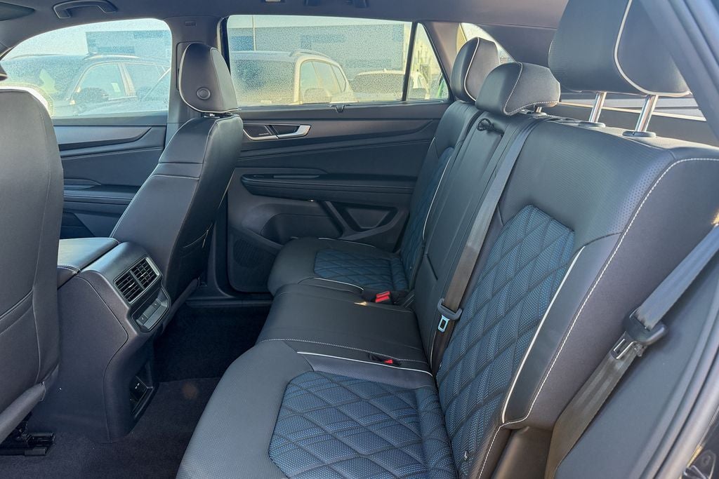 2026 Volkswagen Atlas Cross Sport 2.0T SEL Premium R-Line