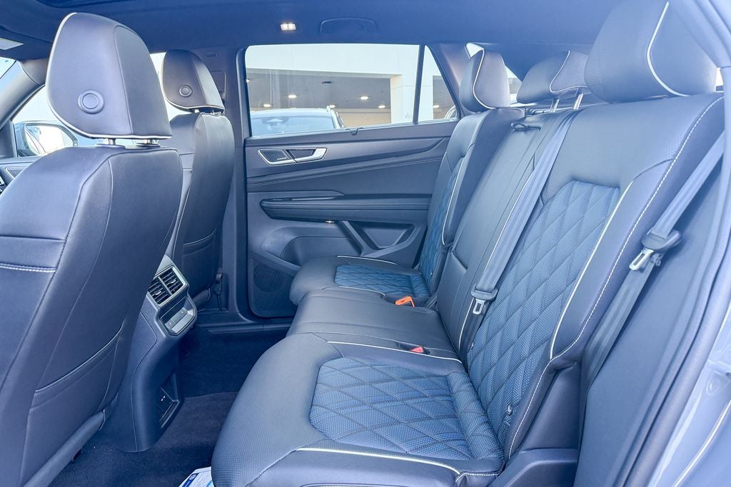 2026 Volkswagen Atlas Cross Sport 2.0T SEL Premium R-Line