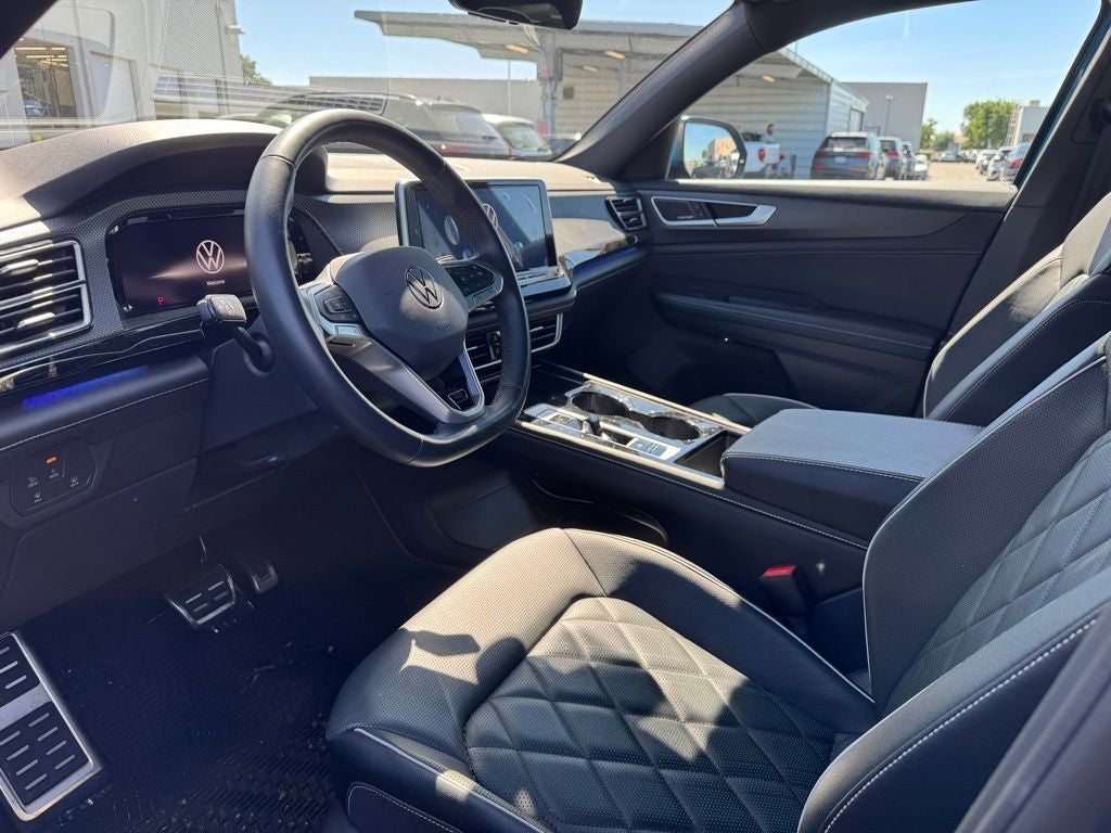 2024 Volkswagen Atlas Cross Sport 2.0T SEL Premium R-Line