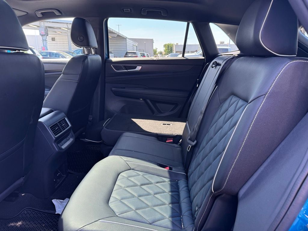 2024 Volkswagen Atlas Cross Sport 2.0T SEL Premium R-Line