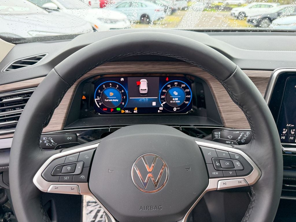 2026 Volkswagen Atlas 2.0T SEL Premium R-Line