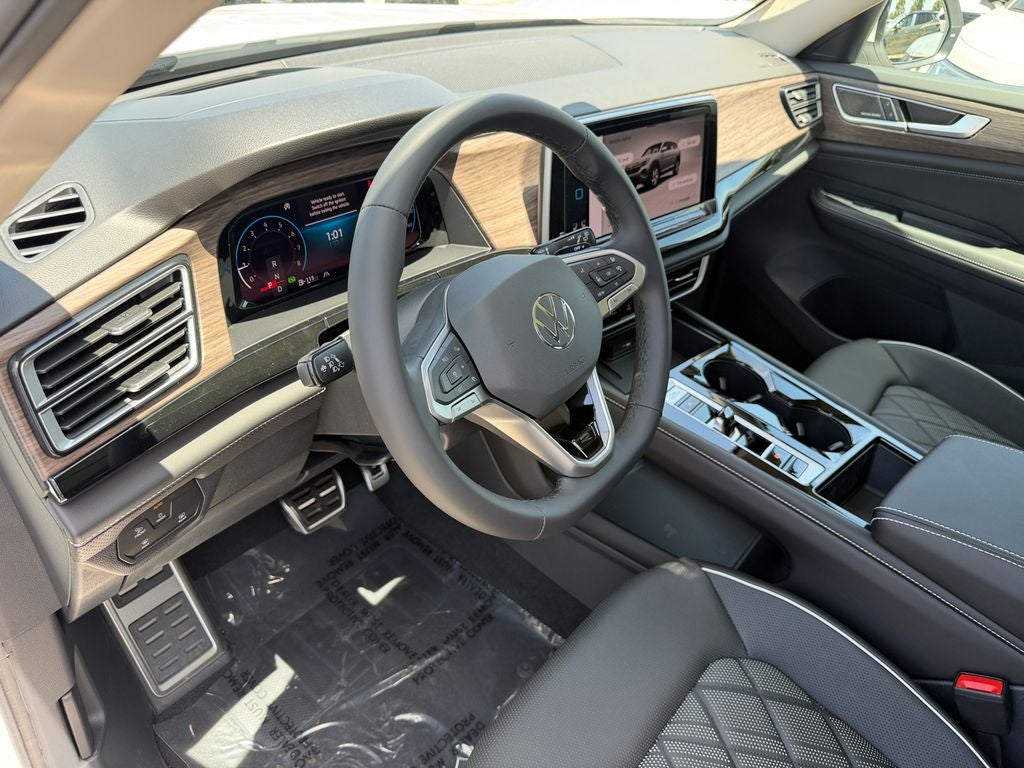 2026 Volkswagen Atlas 2.0T SEL Premium R-Line