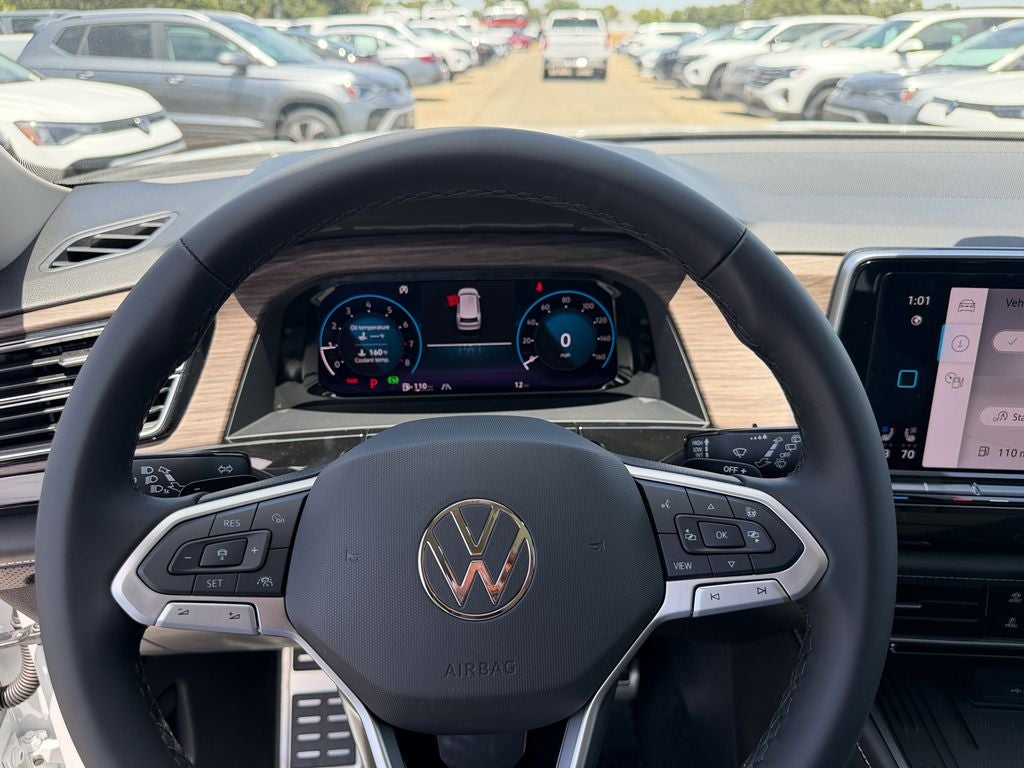 2026 Volkswagen Atlas 2.0T SEL Premium R-Line