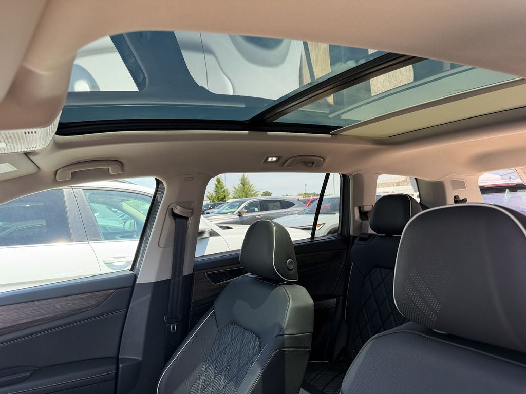 2026 Volkswagen Atlas 2.0T SEL Premium R-Line