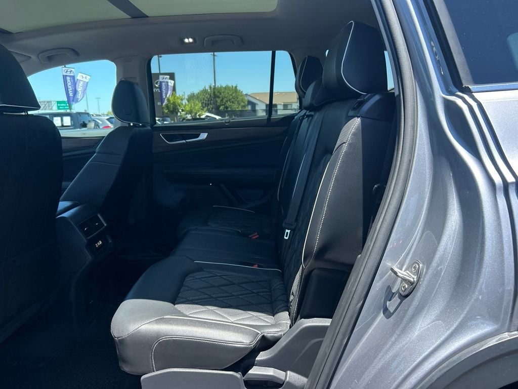 2024 Volkswagen Atlas 2.0T SEL Premium R-Line