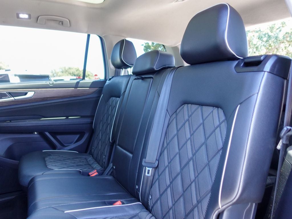 2024 Volkswagen Atlas 2.0T SEL Premium R-Line