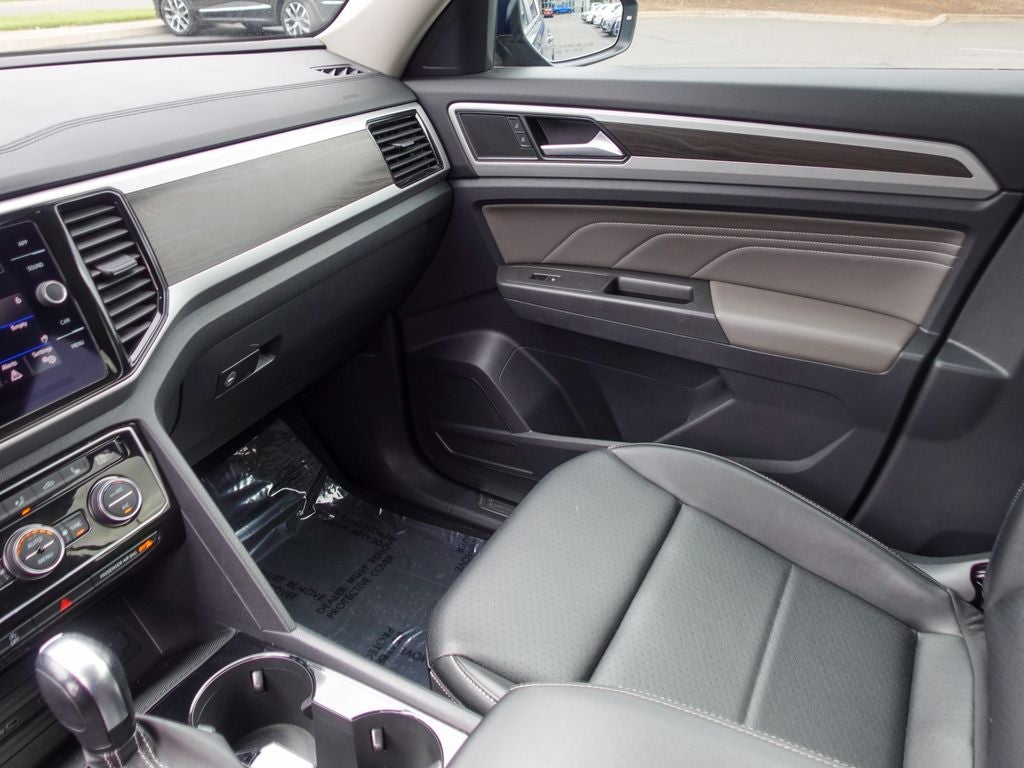 2022 Volkswagen Atlas 2.0T SE w/Technology