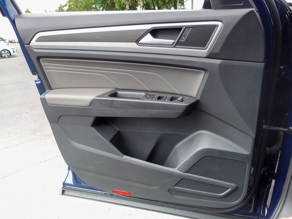 2022 Volkswagen Atlas 2.0T SE w/Technology