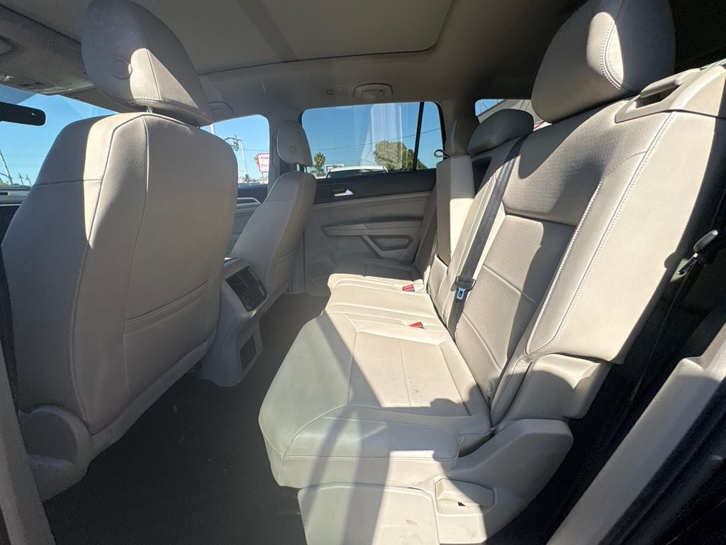 2022 Volkswagen Atlas 3.6L V6 SE w/Technology