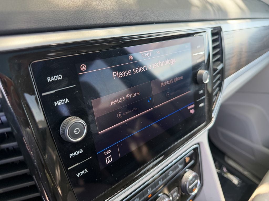 2022 Volkswagen Atlas 3.6L V6 SE w/Technology